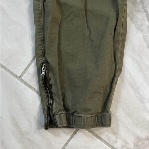 Sonoma Cargo Pants in Olive Ankle Zip Feature Elastic Drawstring Waist - Picture 4 of 7